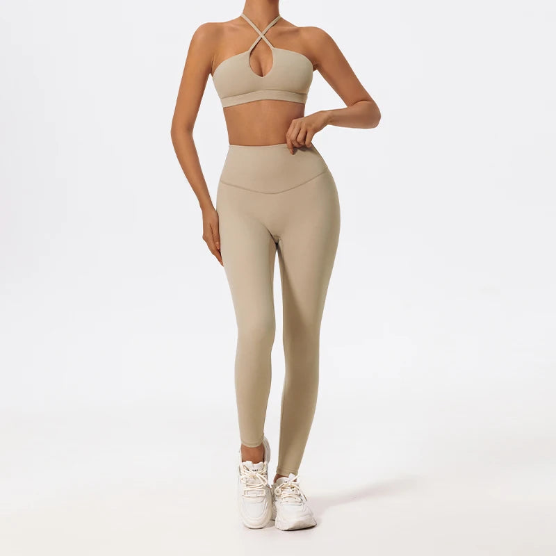 Ctenkevet™ Two-Piece Sports Set — bold, flattering, and built to perform. From studio flows to street style, this set’s got you covered. ✨ Comfort ✔️ Style ✔️ Confidence ✔️